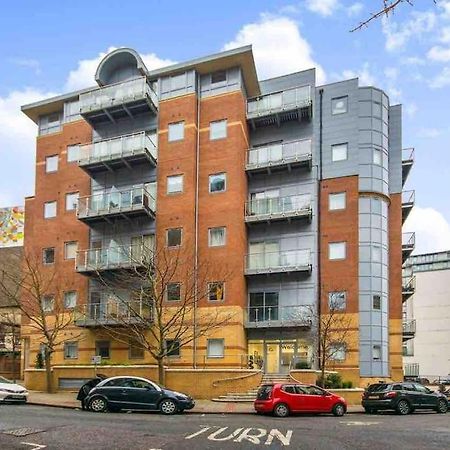 Cozy Modern Apartment In Croydon Central Exteriör bild